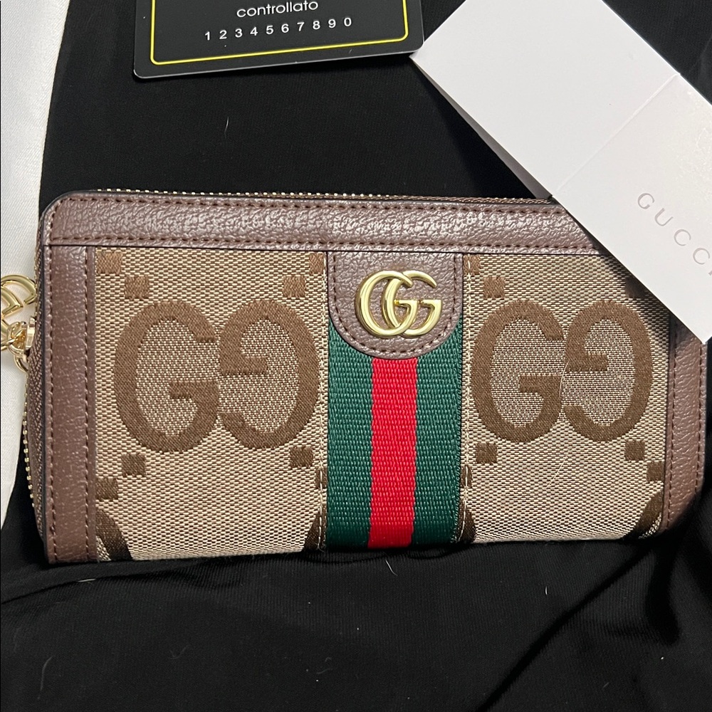 NIB Gucci Brown/Tan Lg Canvas Zip Wallet with Green-Red